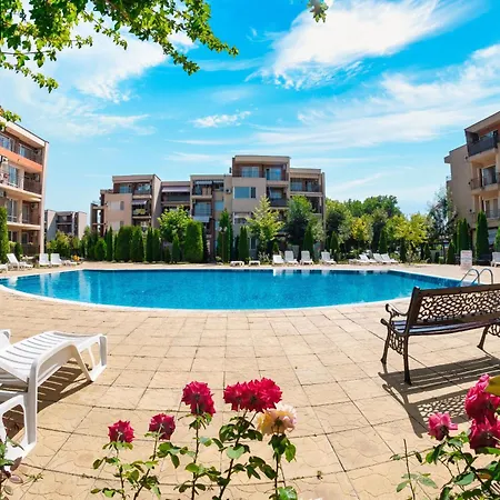 Nessebar And Apartament *