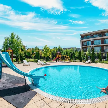 Nessebar And סאני ביץ'