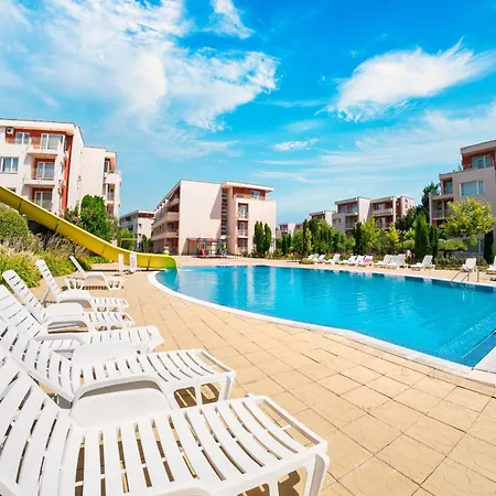 Nessebar And Apartment *