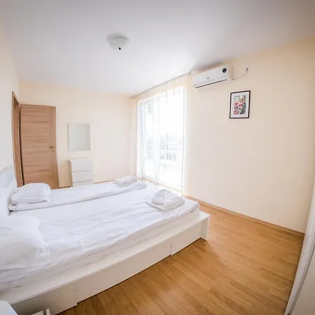 Nessebar And Appartement Slantchev Briag